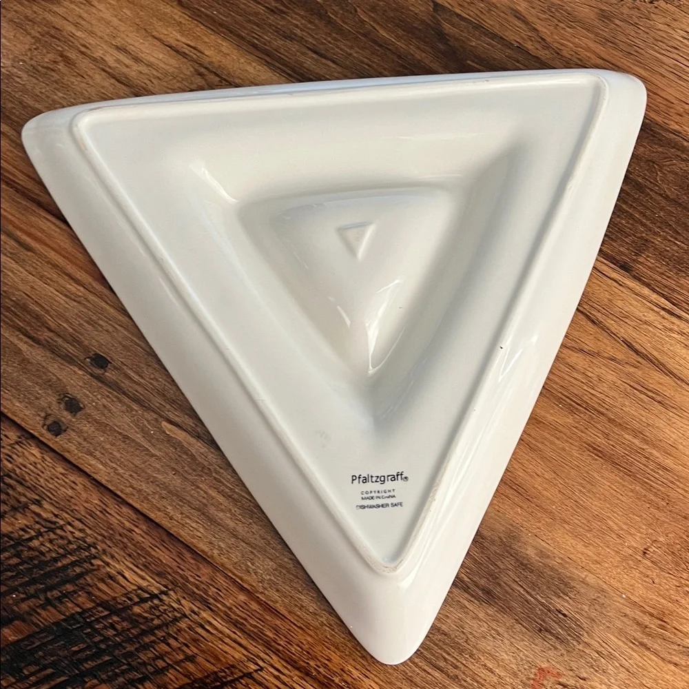 Pfaltzgraff Vintage Off White Porcelain Triangular Serving Dish